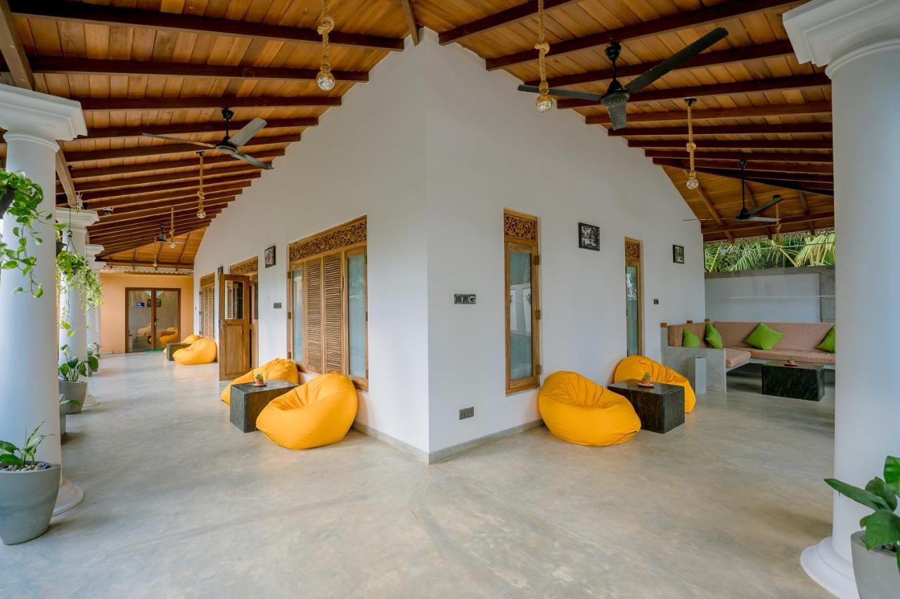 Sixth Sense Hostel Unawatuna Exterior foto